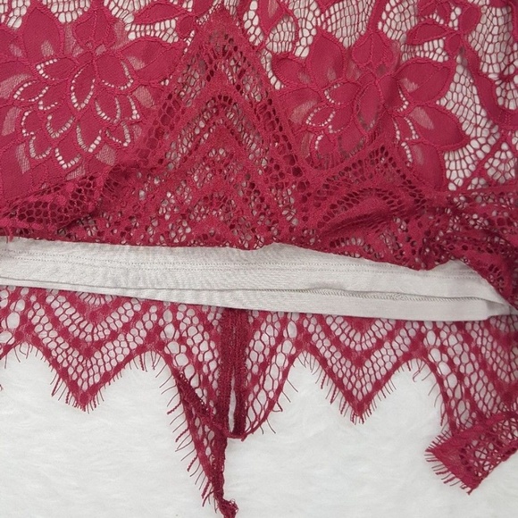 ⛔Tart Lace Mini Skirt Red - Picture 3 of 5